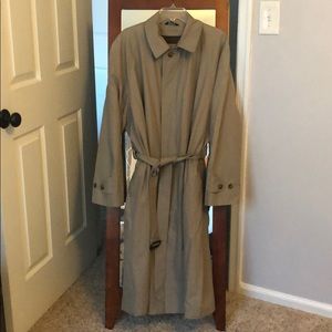 Jos. A. Bank Tan Trench Coat 42R